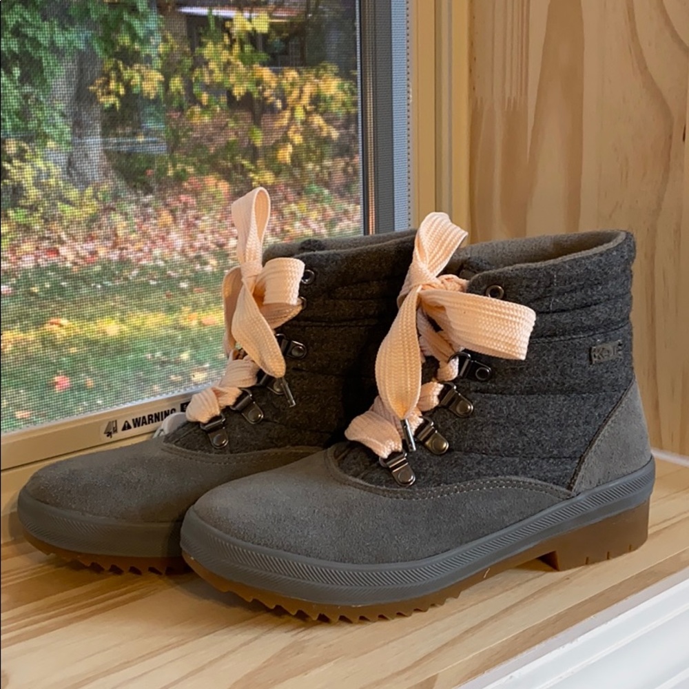 Keds Women's Camp Boot. Grey. Size 6.